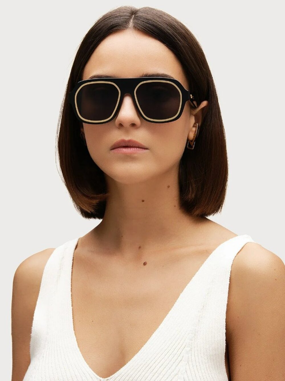 Bottega Veneta Women’s Sunglasses Black Grey Square BV1217S 001 New & Authentic - Picture 10 of 11